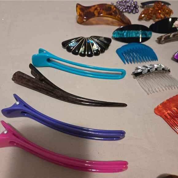 VTG Lot of 55 + Hair Clips,Barretes Made In France US, HK Hand Pained Rare - Picture 6 of 16